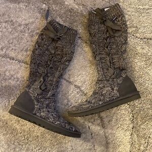 UGG Cable Knit Boots Size 7